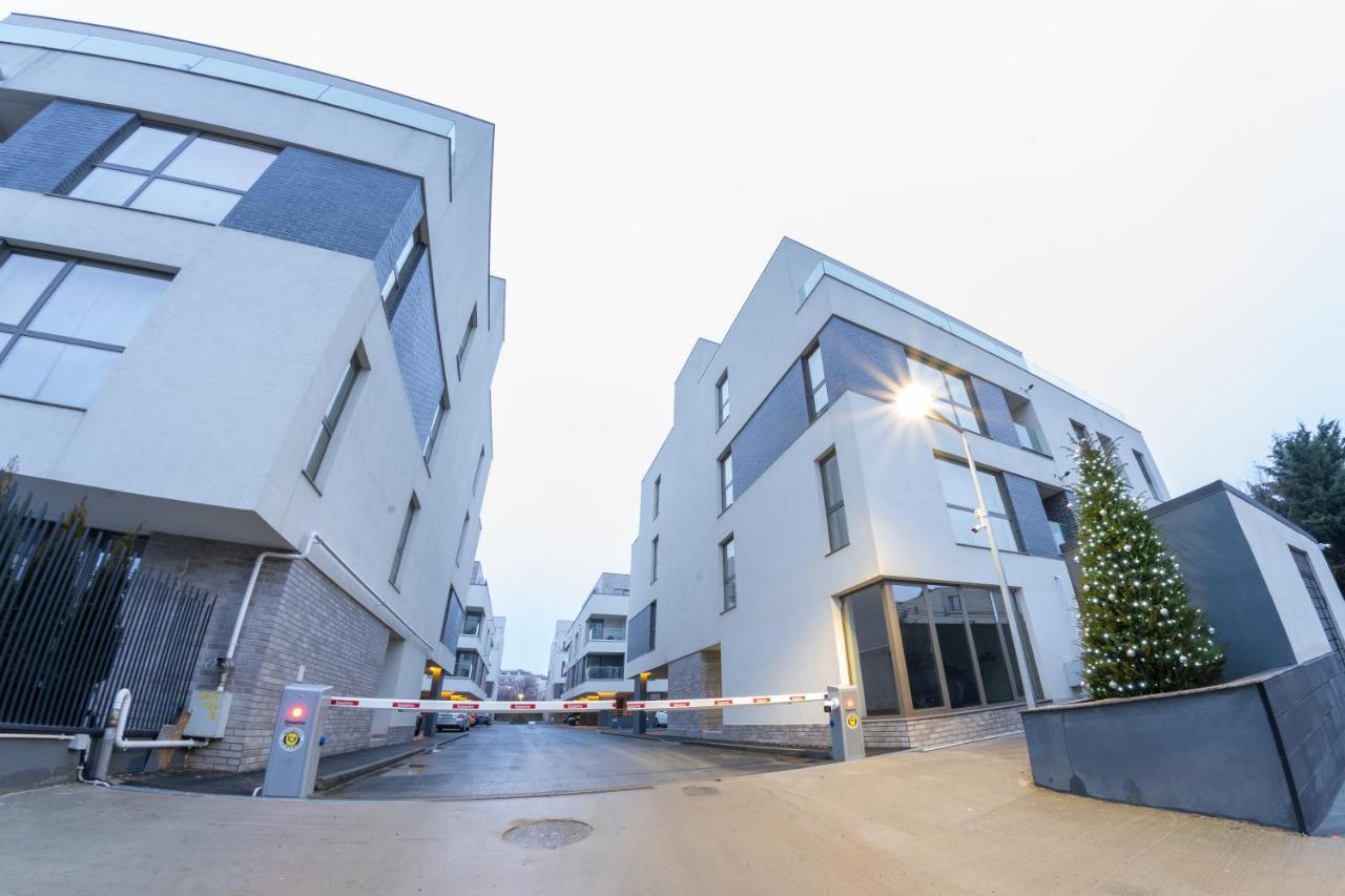 Citadela North 1Br Apartment W Security And Self Check In ブカレスト エクステリア 写真